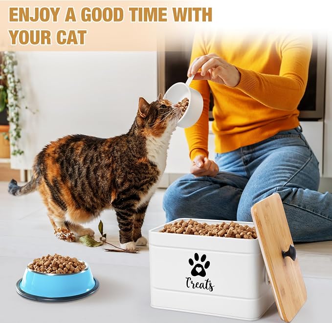Reallnaive 2 Pcs Large Metal Cat Food Storage Containers 12+3.5 Lbs Decorative Pet Treat Snack Jars Airtight Bamboo Lids & Dry Food Scoop for Farmhouse Kitchen Counter Decor, Pet Owner Gifts(White)