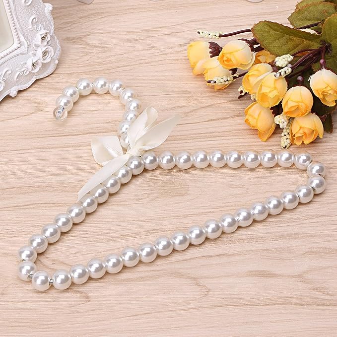 Fashion Pearl Bow Clothes Clothing Hanger for Pet Dog for Storage Bags for Clothes Under Bed