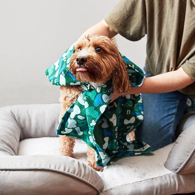 Dock & Bay Pet Towel - Super Absorbent & Quick Drying Dog Towels with Bag - 100% Recycled - Where's Woofy, Medium (90x50cm, 35x19)