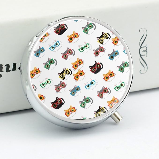 Purse Pill Holder, Cute Cats Animals Pet Cat Lovers Kawaii Round Waterproof Organizer, Compact Case for Vitamins, Travel Pill Box Pocket Use for Active Lifestyles