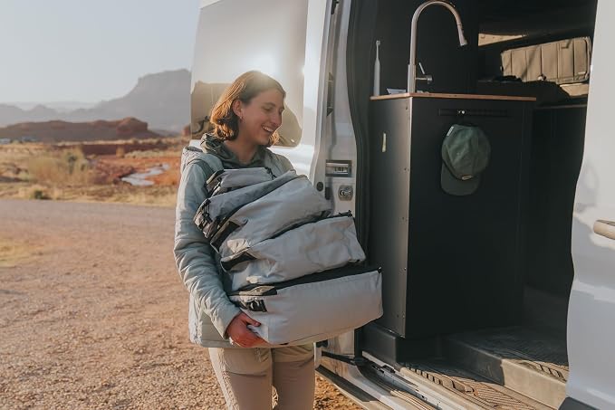Van Essential Packing Cube with Mesh Top (Medium)