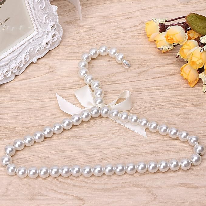 Fashion Pearl Bow Clothes Clothing Hanger for Pet Dog for Storage Bags for Clothes Under Bed