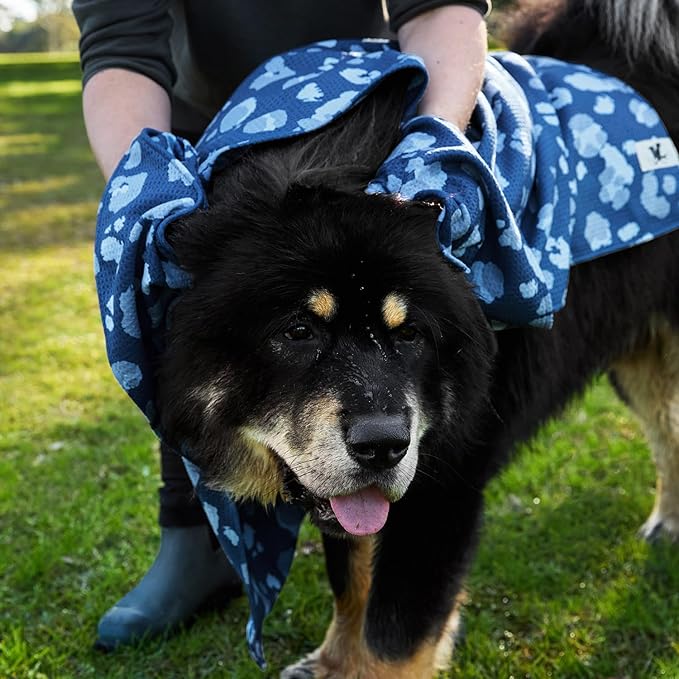 Dock & Bay Pet Towel - Super Absorbent & Quick Drying Dog Towels with Bag - 100% Recycled - K9 Camo, Medium (90x50cm, 35x19)