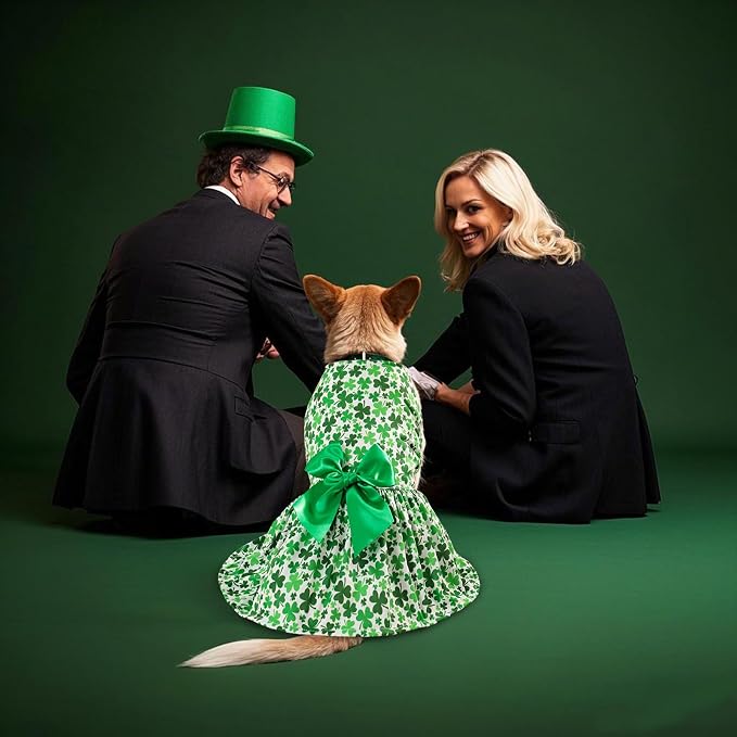 St. Patrick's Day Dog Costume Dress M – Lucky Clover and Horseshoe Design with Green Bow, Pet Outfit for 8-9 lbs Dogs and Cats, Holiday Party Clothes