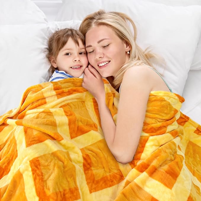 Bnuitland 90 Inches Funny Waffle Blanket, 300 GSM Double Sided Giant Funny Novelty Realistic Food Blanket with Pouch for Adults and Kids, Super Soft Flannel Throw