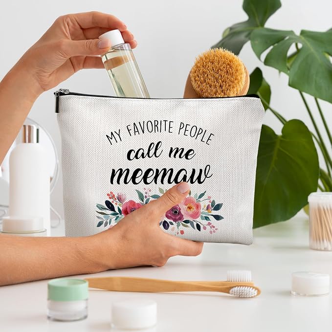 DILSJ Meemaw Gifts Makeup Bag, Grandma Gifts For Christmas From Grandkids Cosmetic Bags For Women, My Favorite People Call Me Meemaw Zipper Makeup Pouch Travel Organizer Toiletry Bag
