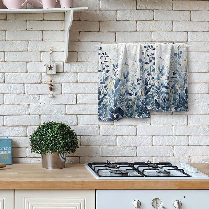 Giwawa Blue Leaves Hand Towels Botanical Leaf Decorative Fingertip Face Towels Set of 2 Soft Absorbent Dish Towels for Hotel Kitchen Bathroom