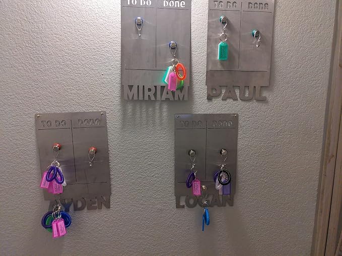 Cuttte 20 Pack Plastic Key Tags with Labels and Container 5 Colors | Key Tags with Ring and Label Window for Flash Drives, Suitcases, Backpacks, Luggage, Lunchboxes