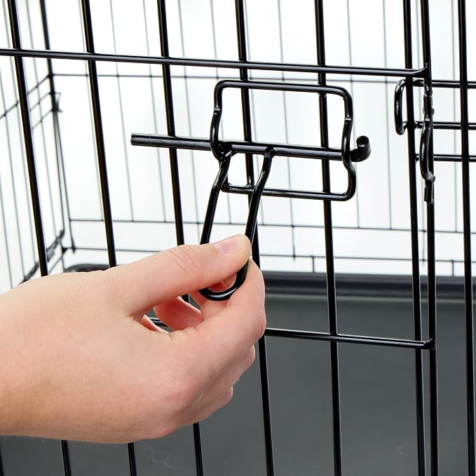 Carlson Pet Products Single Door Metal Dog Crate, Medium 30" Dog Crate for Medium Dogs & Puppies, Foldable Collapsible Dog Kennel with Removable Tray, Portable Wire Dog Cage for Training & Travel