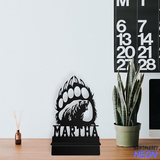 Personalized Bear Claw Phone Holder, Custom Name Metal Desk Stand, Wildlife Accessories Dock, Tablet, Smartphone Display Stands, Gifts For Friends, Animal Lovers, Teens, Christmas