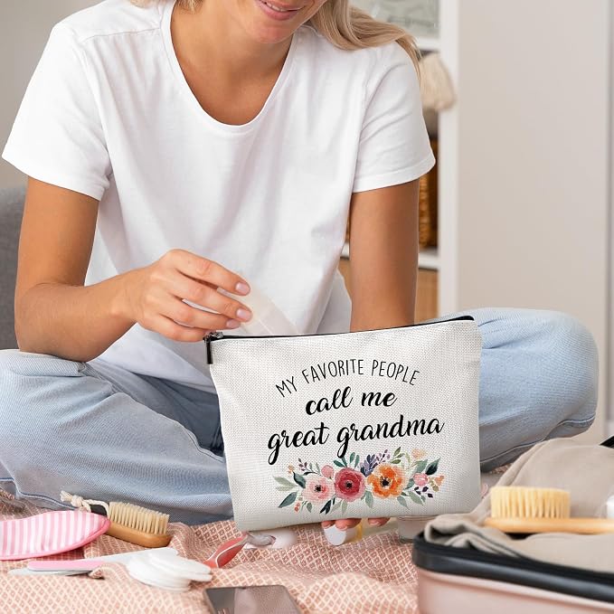 DILSJ Great Grandma Gifts Makeup Bag, Great Grandma GG Gifts For Christmas Cosmetic Bags For Women, My Favorite People Call Me Great-Grandma Zipper Makeup Pouch Travel Organizer Toiletry Bag