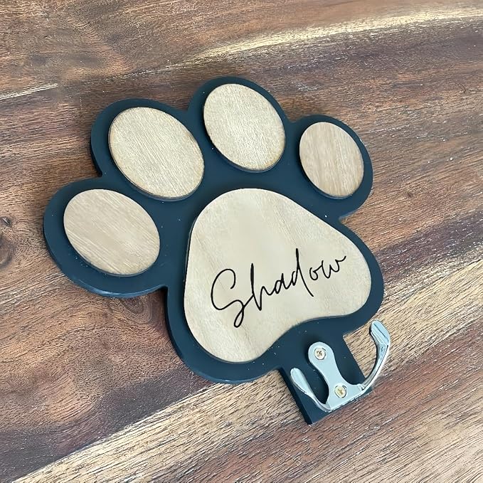 Personalized Dog Lead Holder, Custom Paw Print Wooden Leash Hook, Wall Mounted Pet Organizer with Engraved Name, Farmhouse Entryway Decor for Dog Lovers