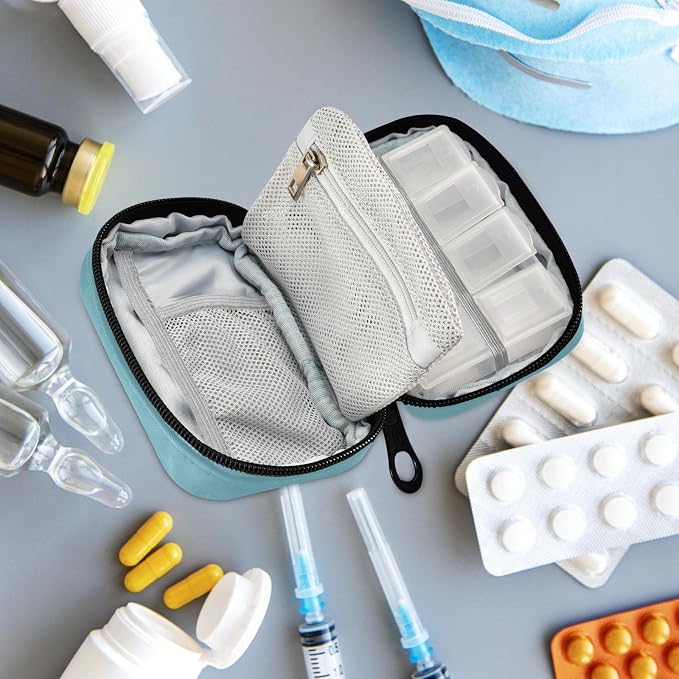 Fustylead Cute Astronauts in Space Travel Pill Organizer Bag with Zipper Small Pill Box 7 Day Pill Case for Purse Storage Weekly Vitamin Medicine Supplement