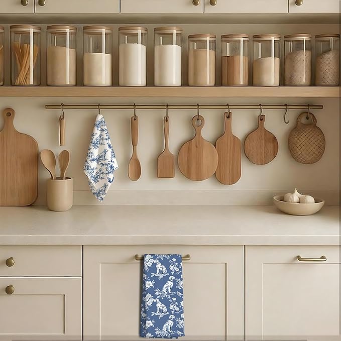 Nipi Chinoiserie Golden Retriever Kitchen Towels Set of 2,Blue And White Floral Golden Retriever Decorative Dish Tea Towels,Grandmillennial Botanical Dog Hand Towels for Kitchen Bathroom, 16x24 Inch