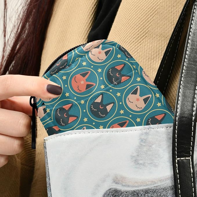 Fustylead Kawaii Space Cats Pill Organizer Travel Bag, Small Portable Pill Case Cute for Vitamin Fish Oil Supplements Medicine Organizer with Zipper