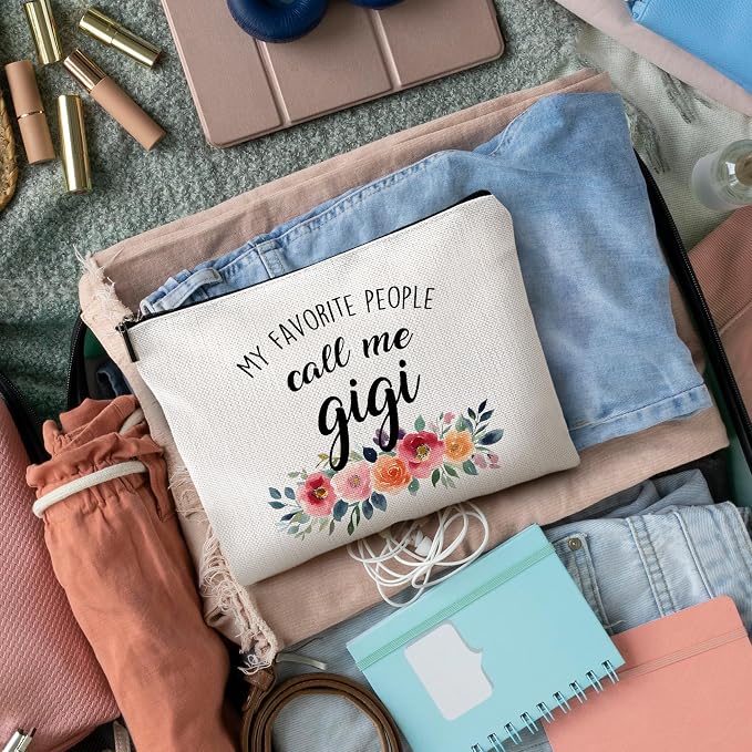 DILSJ Gigi Gifts Makeup Bag, Gigi Gifts For Christmas From Grandkids Cosmetic Bags For Women, Best Grandma Gift From Granddaughters Grandsons Flower Zipper Makeup Pouch Travel Organizer Toiletry Bag