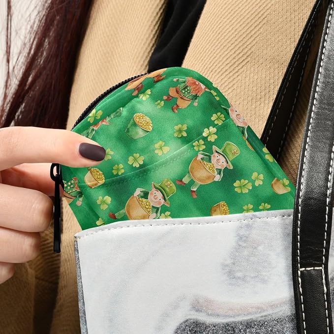 Fustylead Leprechauns and Pots of Gold on Green Background Travel Pill Organizer Bag with Zipper Small Pill Box 7 Day Pill Case for Purse Storage Weekly Vitamin Medicine Supplement