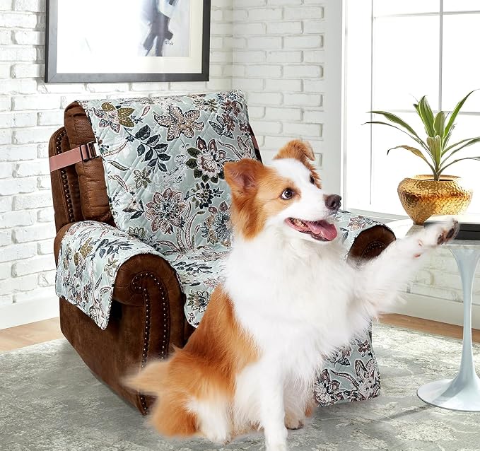 Brilliant Sunshine Green Vintage Flowers Couch Recliner Cover, 26" seat | Quilted Sofa Cover, Living Room & Bedroom Furniture Protector, Washable Reclining Chair Slipcover for Pets, Dogs & Cats