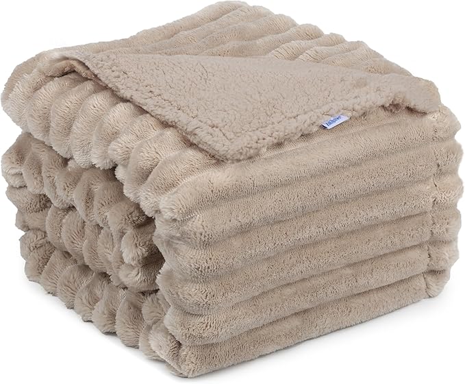 Waterproof Pet Blanket for Large Dogs & Cats - Reversible Calming Plush, Washable Furniture Cover for Couch, Bed, Car Seat, Blocks Leaks, Stains & Pet Fur (Line, 60"x80")