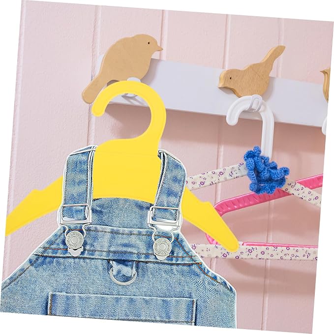 Toyvian 10pcs Dog and Cat Clothing Hangers Non-Skid Pet Clothes Rack for Easy Hanging of Pet Apparel Plastic Design