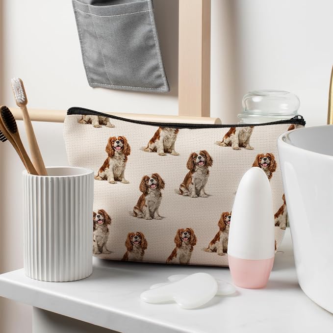 Cavalier King Dog Makeup Bag, Cavalier King Lovers Gifts Cosmetic Bag for Women, Dog Mom Lovers Owner Gifts for Women Christmas, Pet Lover Gift Zipper Travel Makeup Pouch for Purse