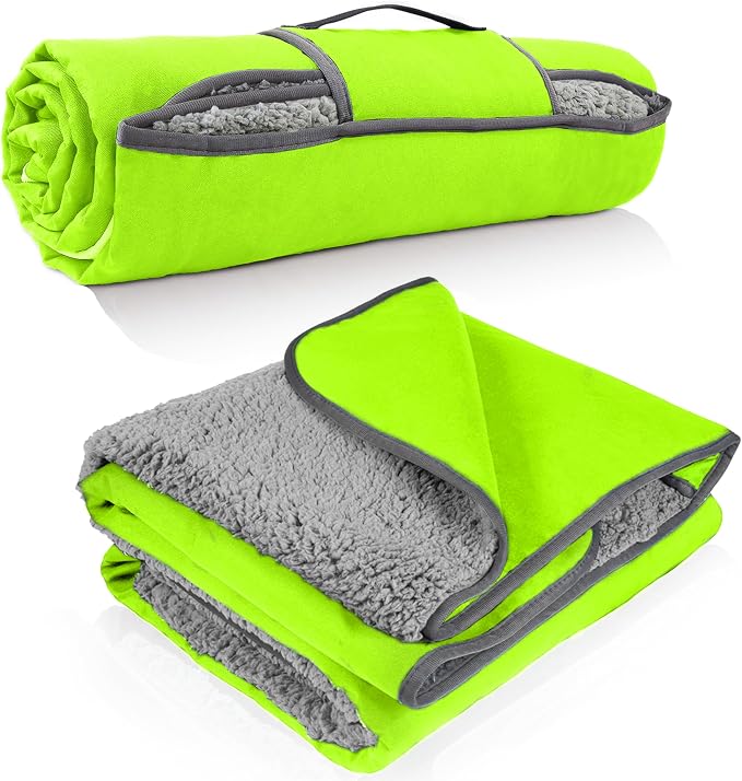 Tirrinia Waterproof Outdoor Blanket with Sherpa Lining, Windproof Foldable