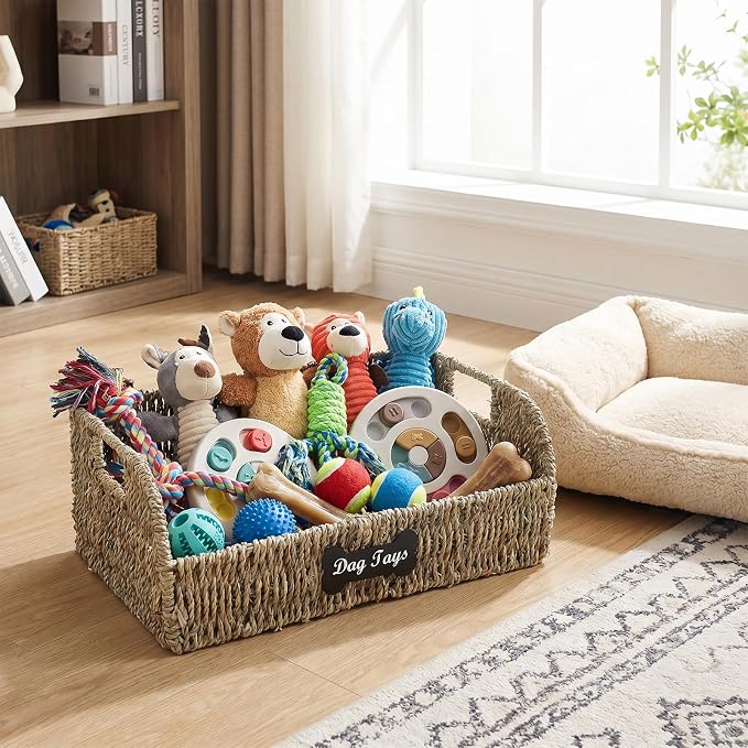 Dog Toy Basket,Wicker Dog Toy Bin with Handles,Farmhouse Puppy Toys Box for Storage,Dog Toy Organizer for Living Room,Bedroom,Entryway, Apartment Home Decor,1 Pack