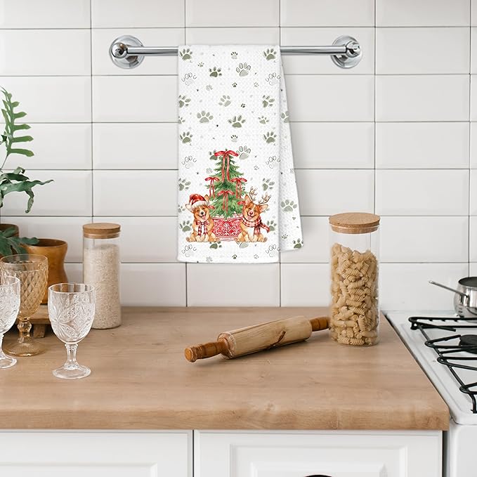 Red Chinoiserie Christmas Corgi Kitchen Towels, Corgi Lover Gifts Dish Tea Towels for Kitchen Decor, Green Xmas Tree Santa Dog Paw Prints Hand Towel for Bathroom Decor, 16x24 Inch