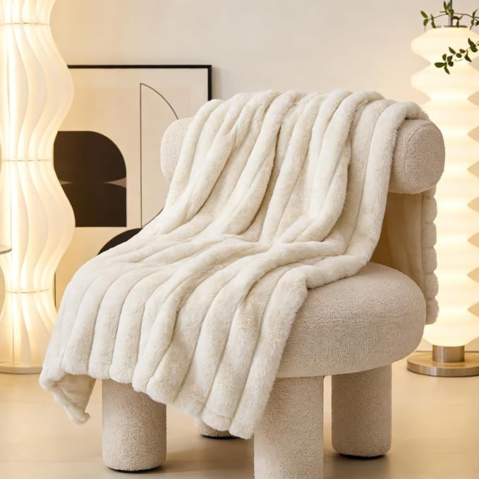Waterproof Pet Blanket for Large Dogs & Cats - Reversible Calming Plush, Washable Furniture Cover for Couch, Bed, Car Seat, Blocks Leaks, Stains & Pet Fur (Cream, 50"x60")