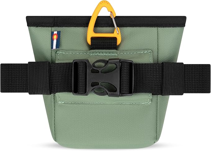 OllyDog Goodie Treat Bag, Dog Treat Pouch, Waist Belt Clip for Hands-Free Training, Magnetic Closure, Dog Training and Behavior Aids, Three Ways to Wear (Olivine)