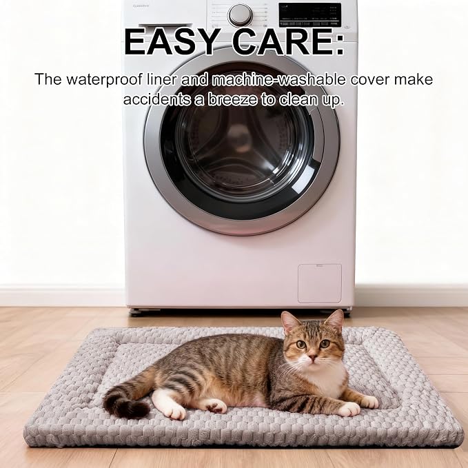 Dog Bed Mat - Dog Crate Pad - Reversible Mat for Pet Comfort - Soft Bed Crate Pads for All Seasons - Durable, Machine Washable Mat for Crates, Travel, and Home (Light Gray, 18" L*14" W*1.5" Th)