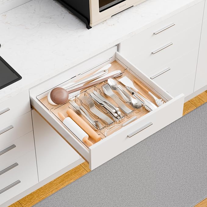 Clear Large Expandable Silverware Organizer and Kitchen Utensil Drawer Organizer,Plastic Adjustable Silverware Tray for Drawer Cutlery,Spatula,Tools,Flatware Organizers,Fork and Spoon Holder