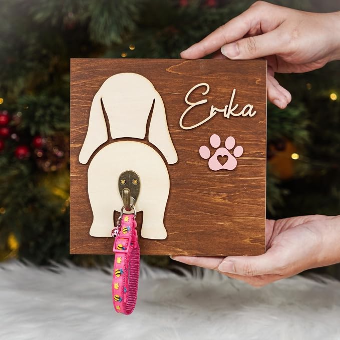 Personalized Dog Leash Holder Wall Mount, Custom Dog Butt Harness Wall Hanger Organizer with Name, Hooks for Leashes, Collars, Keys, Funny Leash Rack for Entryway, Gift for Pet Lovers, Home Décor