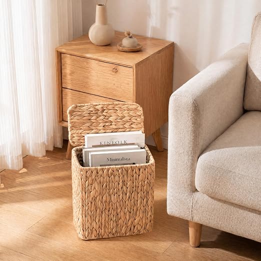 Wicker Trash Can,3 Gallon Bathroom Trash Can with Lid,Handwoven Water Hyacinth Rattan Waste Basket with Removable Liner and Built-in Handles for Bedroom,Toilet,Narrow Spaces