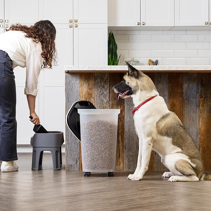 IRIS USA Dog Food Storage Container, Up to 25 lbs, Black, Made in USA | Includes 2-Cup Scoop & Wheels, Airtight Seal, BPA-Free, Bird Seed, Cat food, Chicken Feed, Treats, Keeps Kibble Fresh