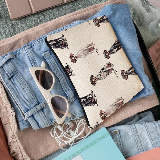 German Shorthaired Pointer Dog Makeup Bag, Dogs Lovers Gifts Cosmetic Bag for Women, Dog Mom Lovers Owner Gifts for Women Christmas, Pet Lover Gift Zipper Travel Makeup Pouch for Purse