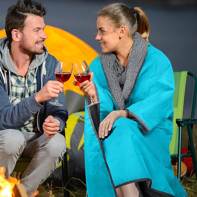 Tirrinia Waterproof Outdoor Blanket with Sherpa Lining, Windproof Foldable