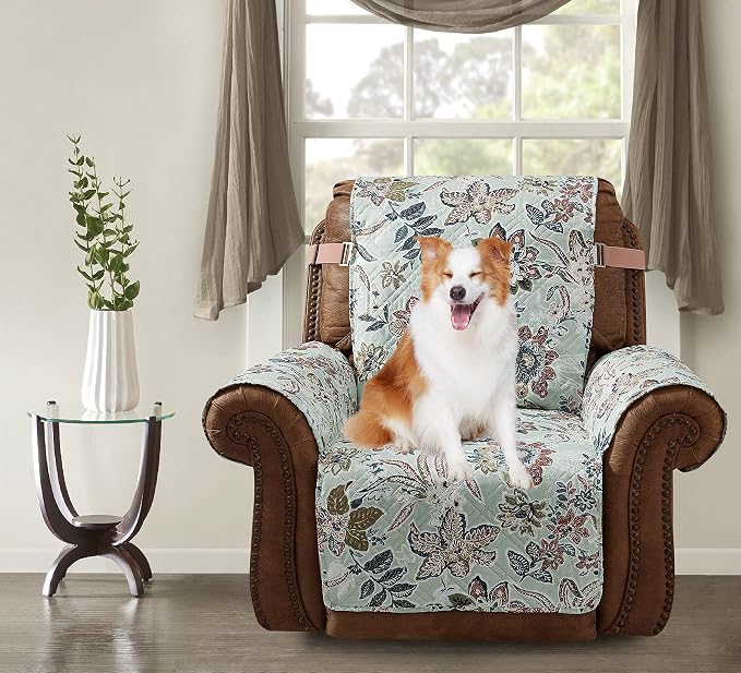 Brilliant Sunshine Green Vintage Flowers Couch Armchair Cover, 23" seat | Quilted Sofa Cover, Living Room & Bedroom Furniture Protector, Washable Chair Slipcover for Pets, Dogs & Cats