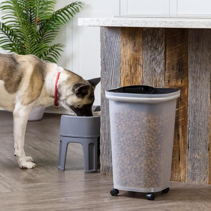 IRIS USA Dog Food Storage Container, Up to 25 lbs, Black, Made in USA | Includes 2-Cup Scoop & Wheels, Airtight Seal, BPA-Free, Bird Seed, Cat food, Chicken Feed, Treats, Keeps Kibble Fresh